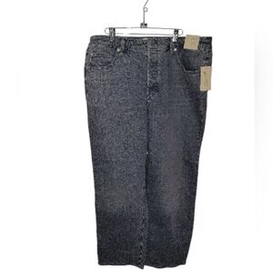 NWT Universal Threads Medium Wash Straight Leg Jeans